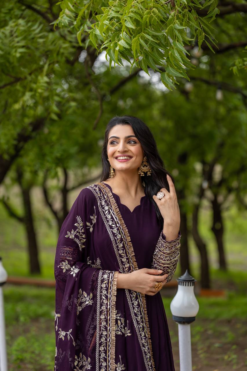 Outstanding Premium Anarkali Suit Set