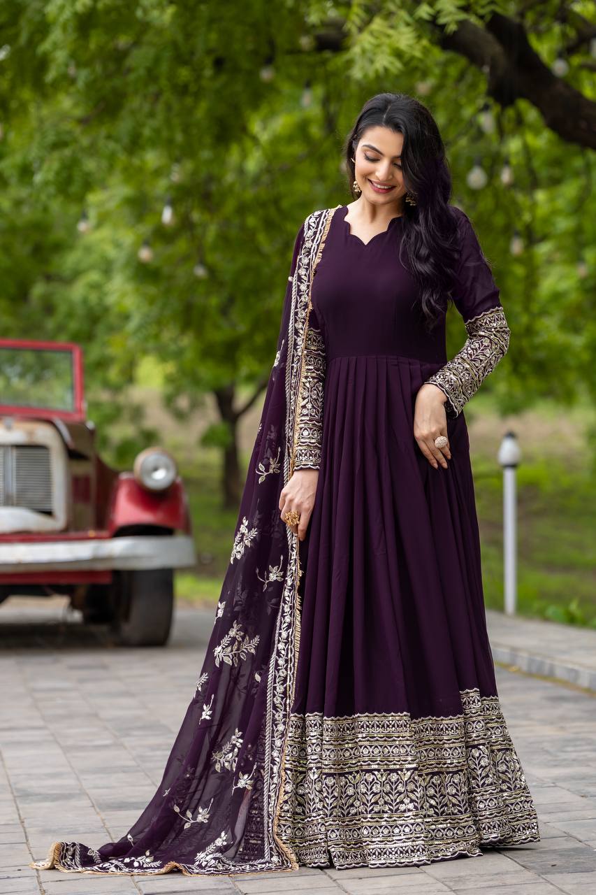 Outstanding Premium Anarkali Suit Set