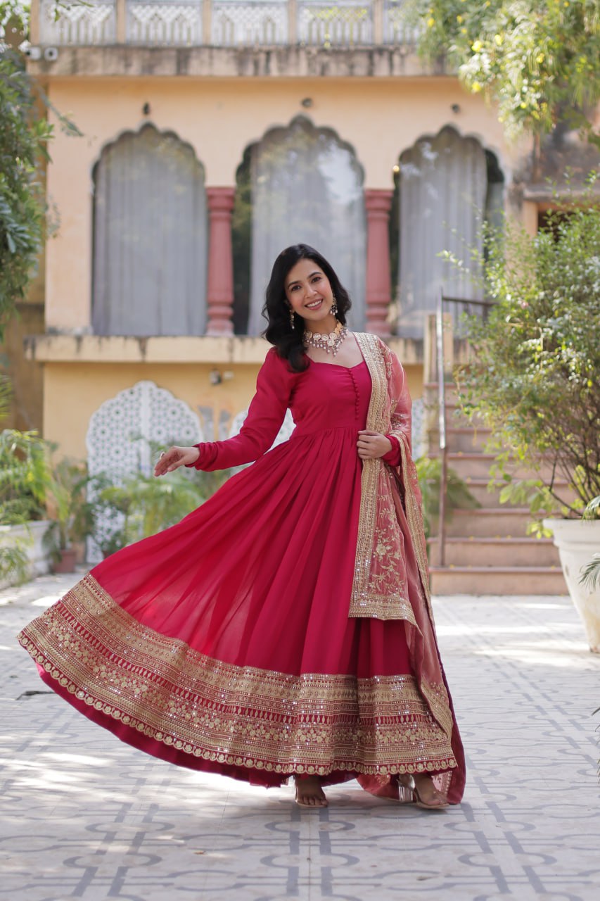 Elegant Anarkali Suit – Timeless Grace & Royal Charm