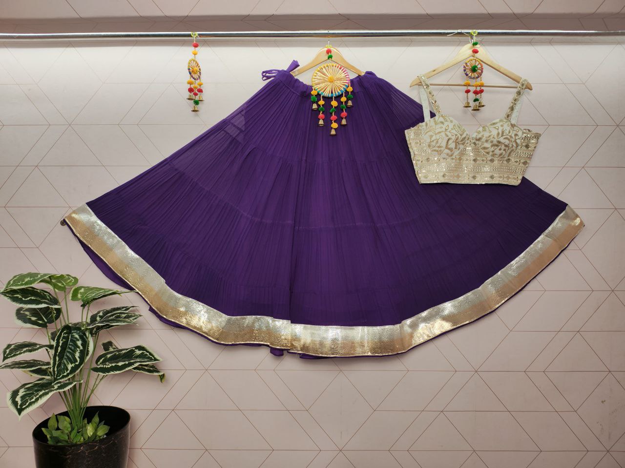 Elegant Festive Lehenga Choli Set for Navratri Nights