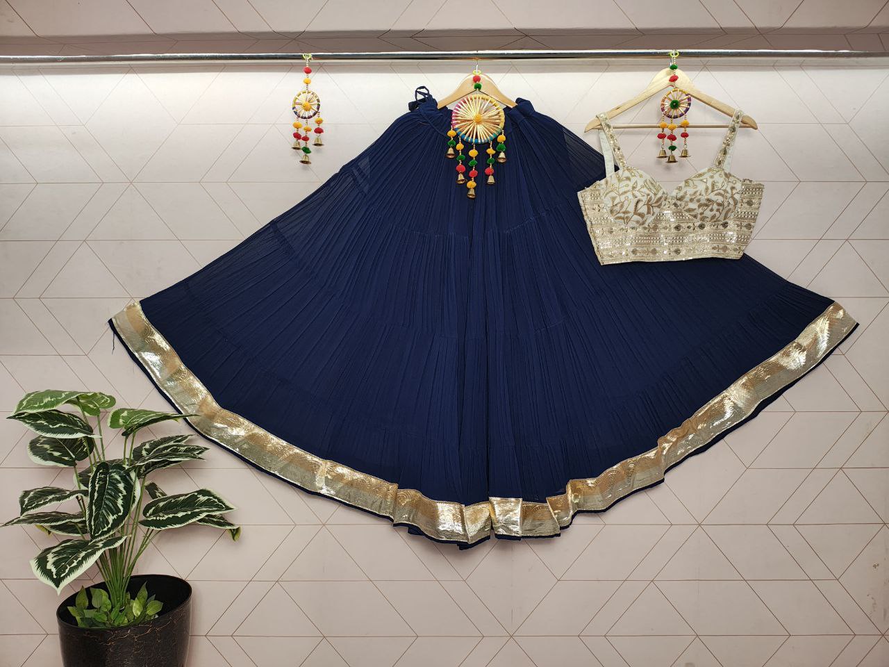 Elegant Festive Lehenga Choli Set for Navratri Nights