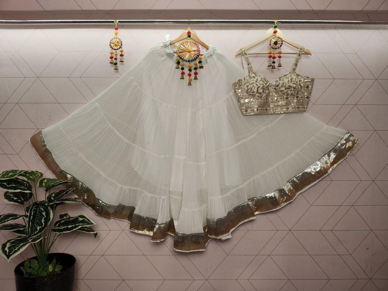 Elegant Festive Lehenga Choli Set for Navratri Nights