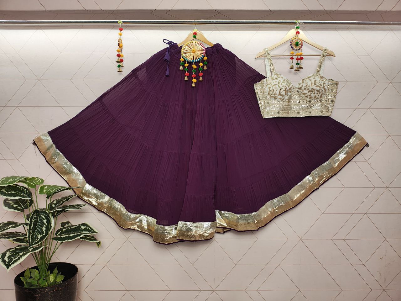 Elegant Festive Lehenga Choli Set for Navratri Nights