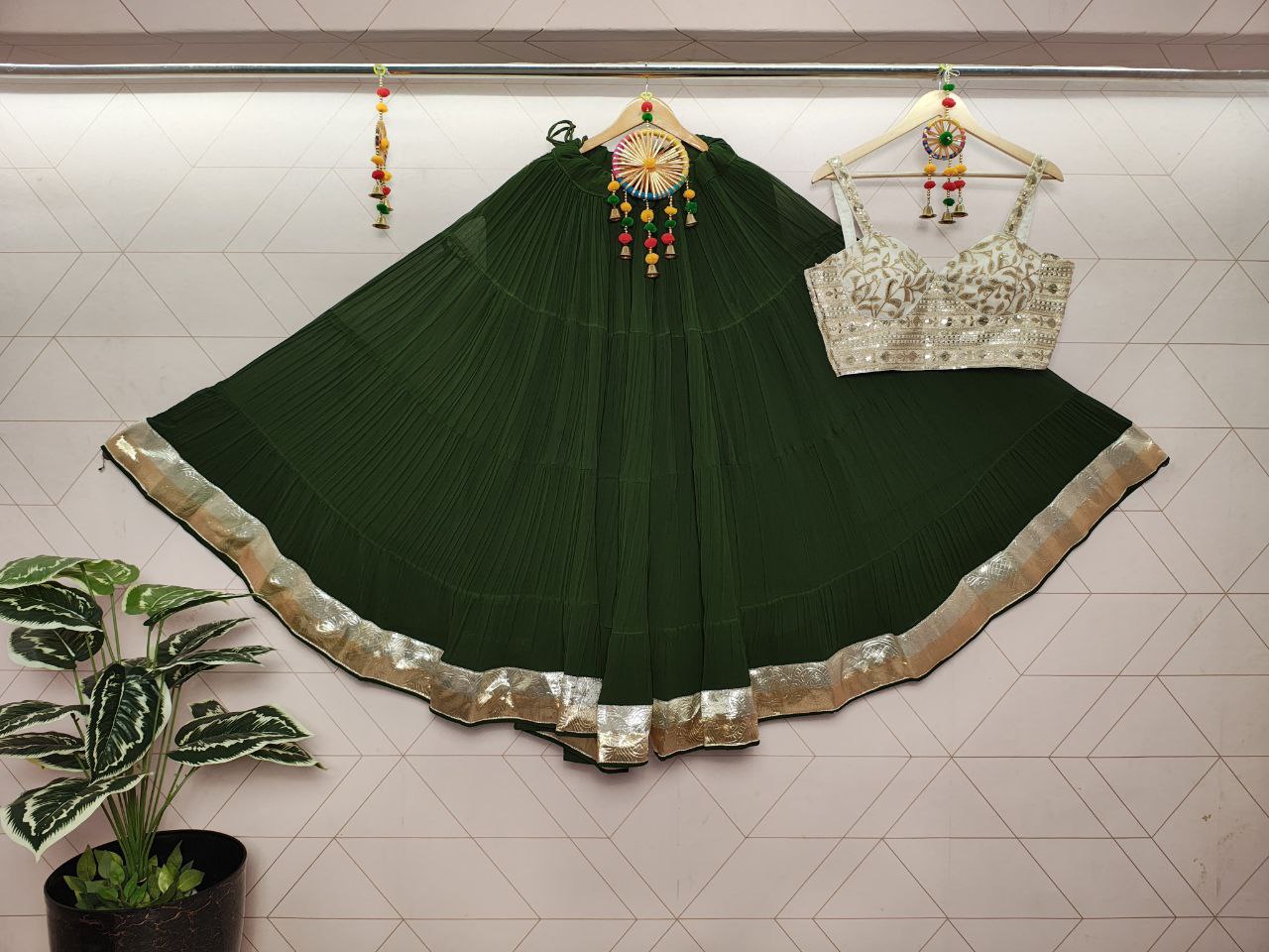 Elegant Festive Lehenga Choli Set for Navratri Nights