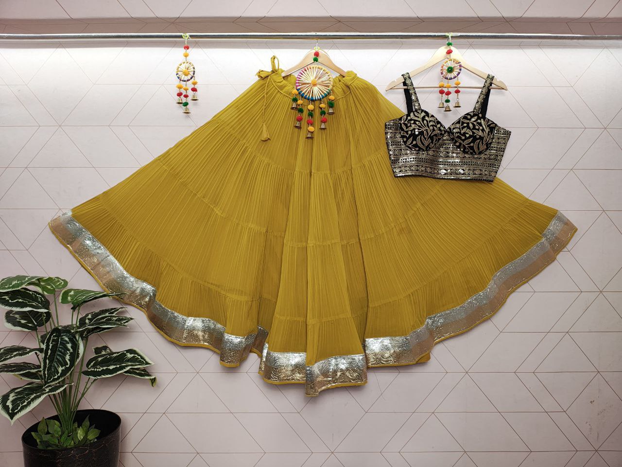 Elegant Festive Lehenga Choli Set for Navratri Nights