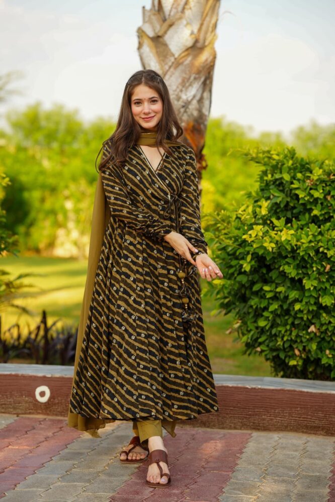 DANICA MASTERD GREEN RAYON SUIT SET code/ TD-108