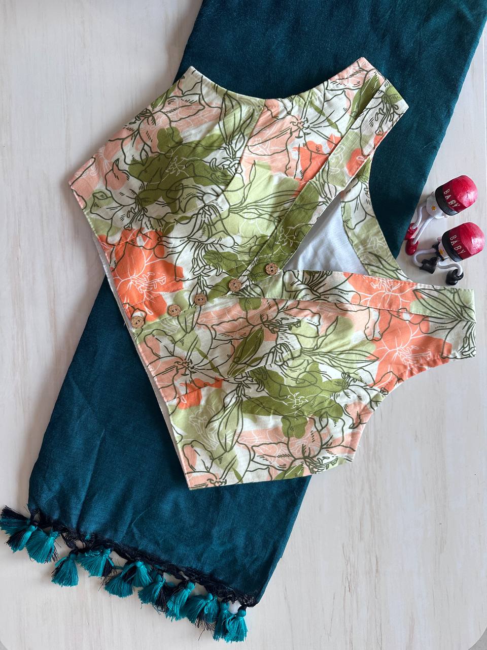 Elegant Khadi Cotton Saree with Stitched Blouse – Timeless Comfort & Style