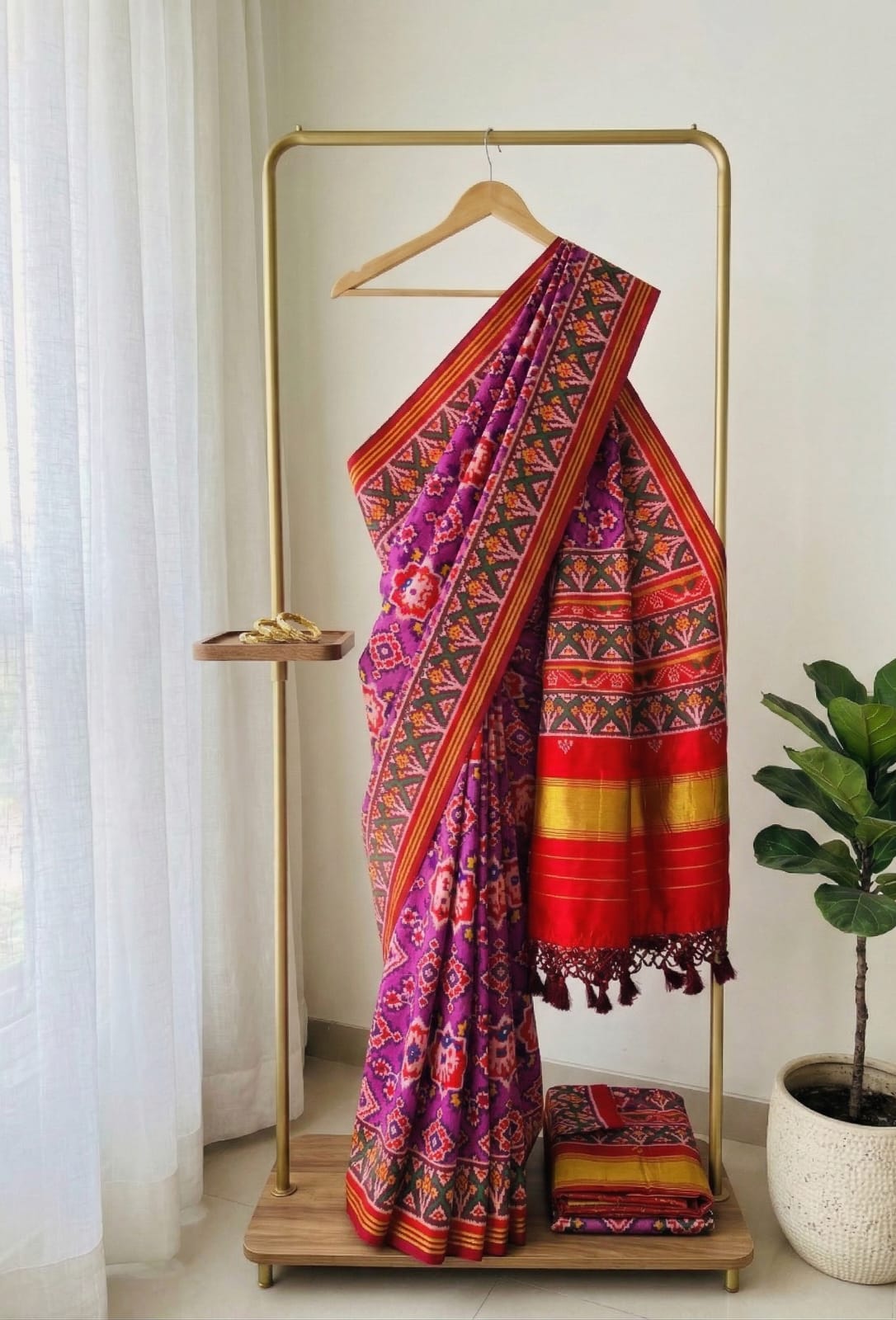 Trending Pathan Patola Saree for Wedding & Party Wear