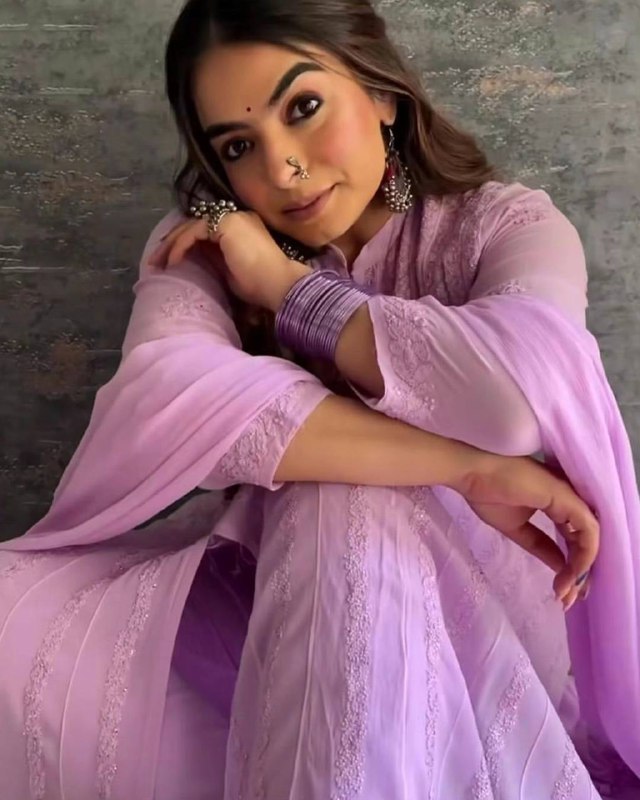 CHIKANKARI KURTI SET