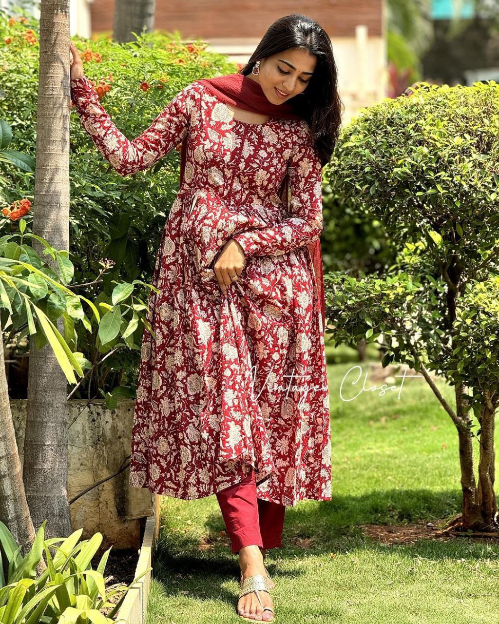 RED ROYAL COTTON 60 60 SUIT SET